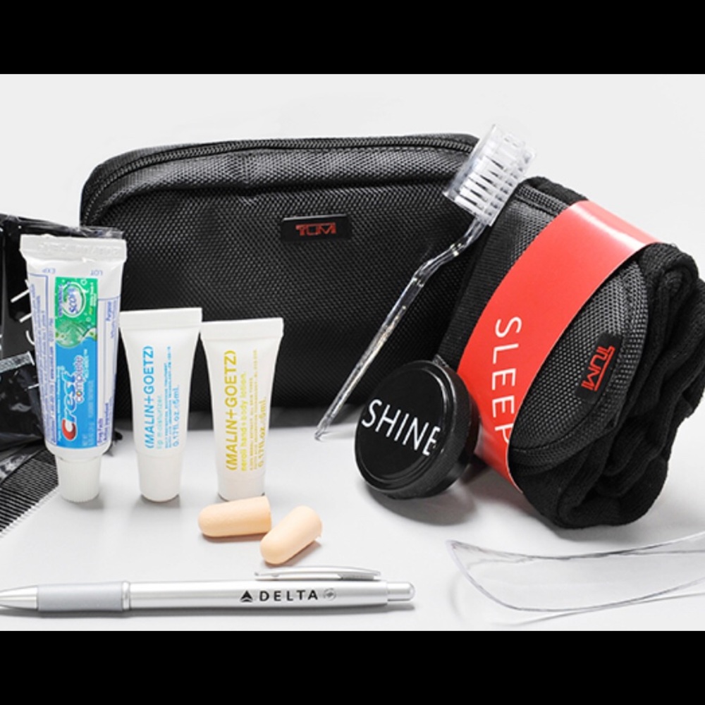 Tumi traveling kit for Delta business class
